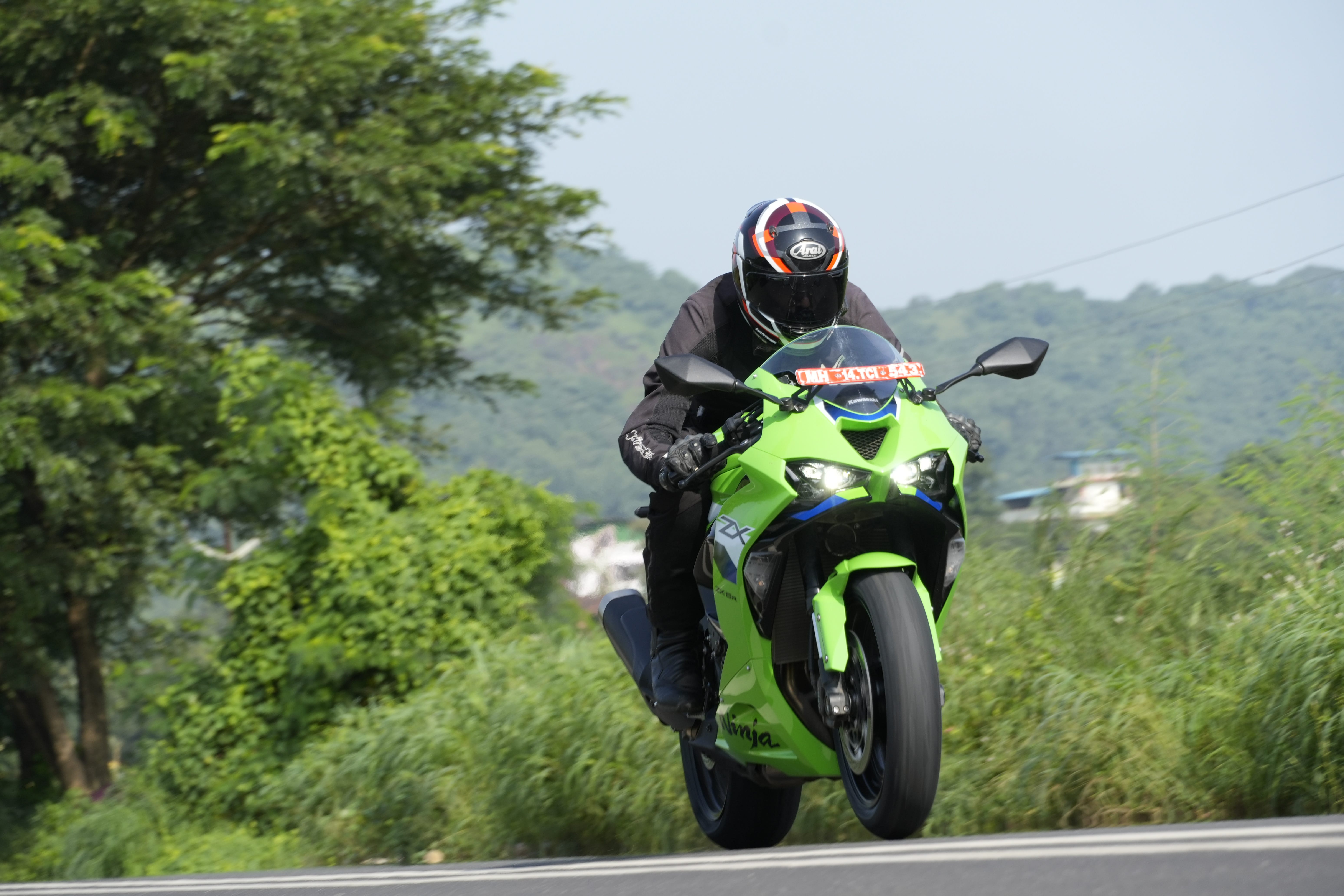 Kawasaki Ninja ZX-6R On Road Price in Jamshedpur Starts at 12.49